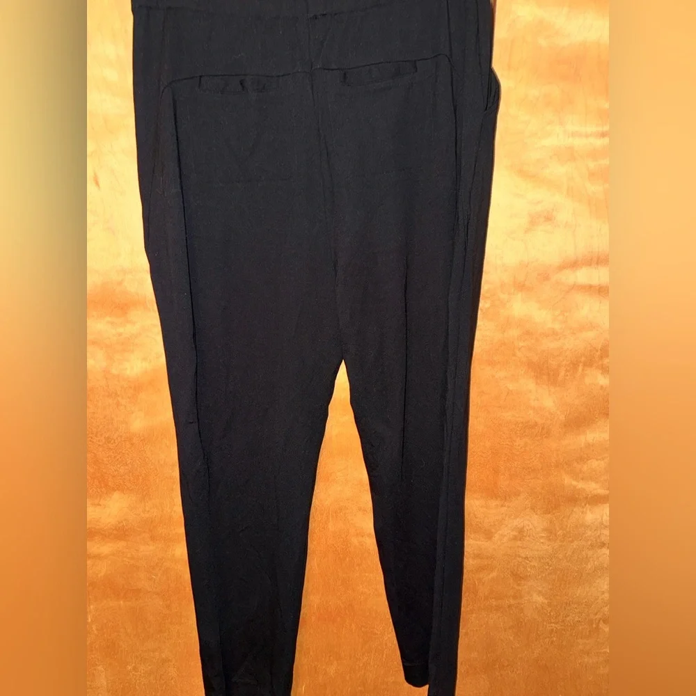 Cabi Black Stretch Tapered Pants - Picture 3 of 6